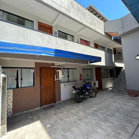 Kitnets No Campeche A 500 Metros Do Mar Apartment Florianopolis Exterior photo