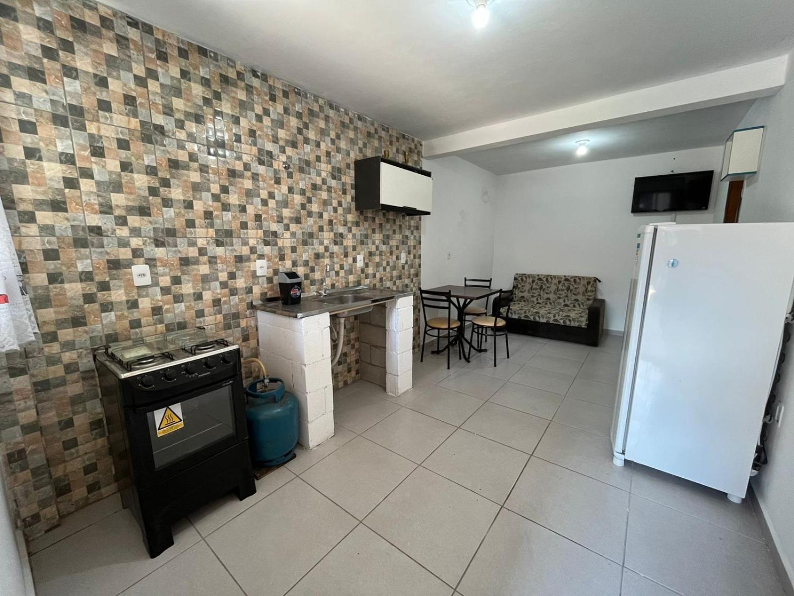 Kitnets No Campeche A 500 Metros Do Mar Apartment Florianopolis Exterior photo