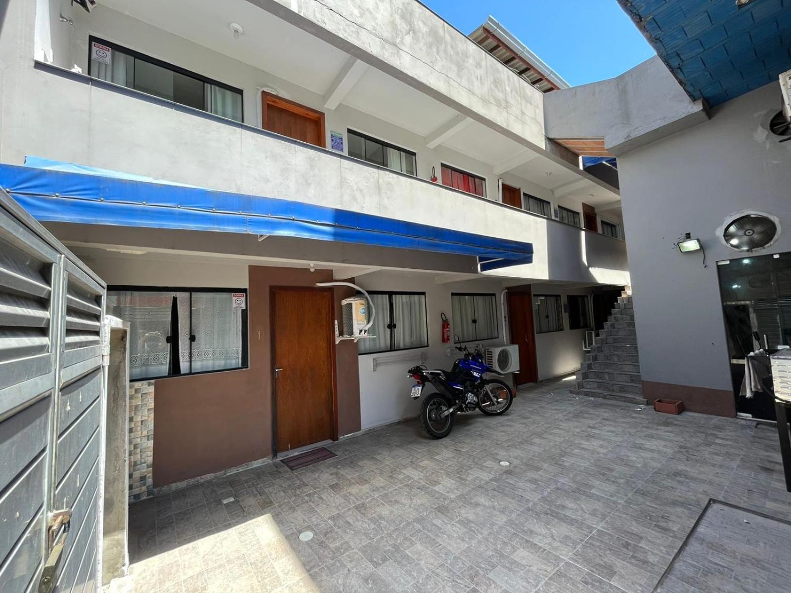Kitnets No Campeche A 500 Metros Do Mar Apartment Florianopolis Exterior photo